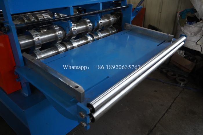 4.5'' type LS decking panel roll forming machine